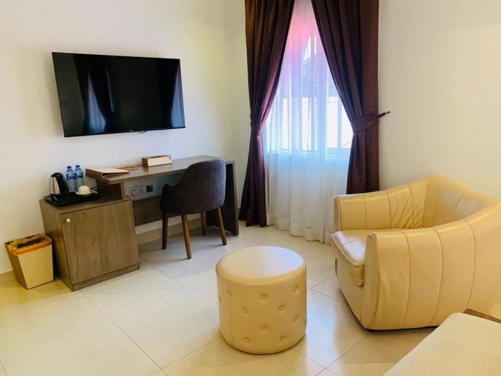Swiss Pearl Continental Suite Wupa Екстериор снимка