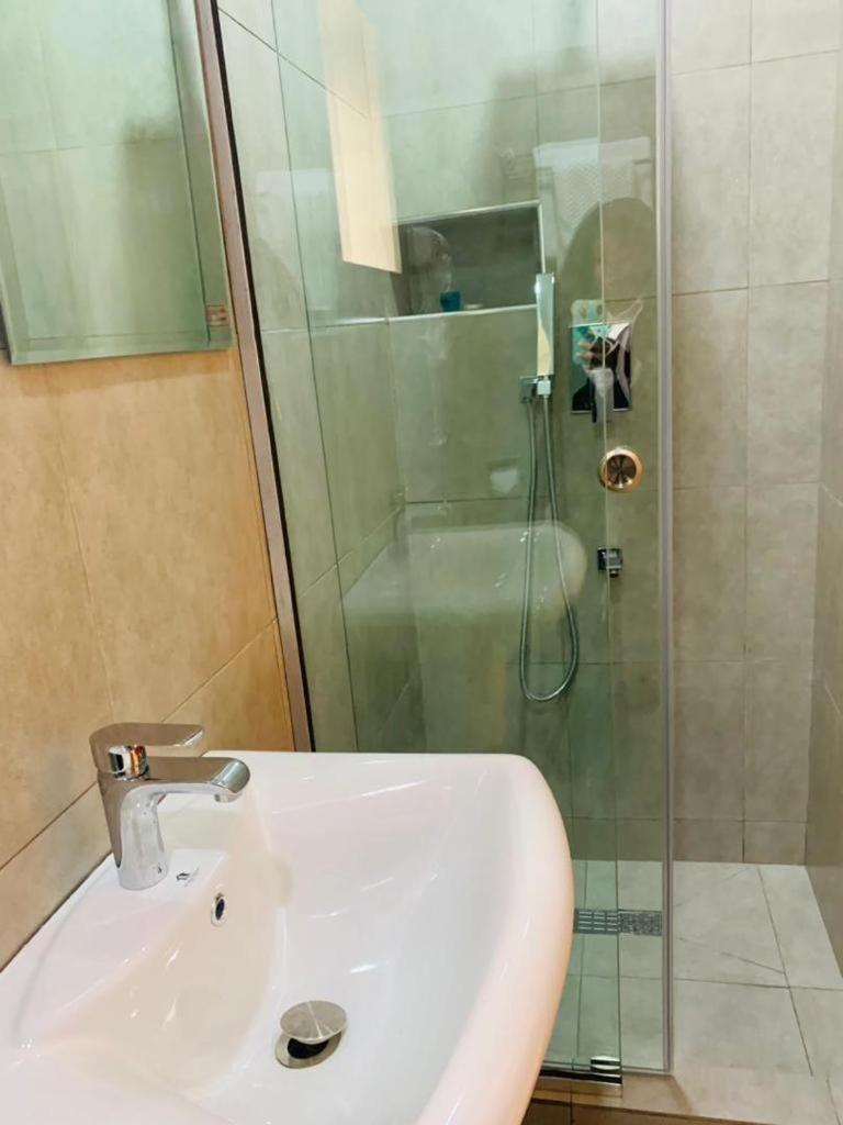 Swiss Pearl Continental Suite Wupa Екстериор снимка